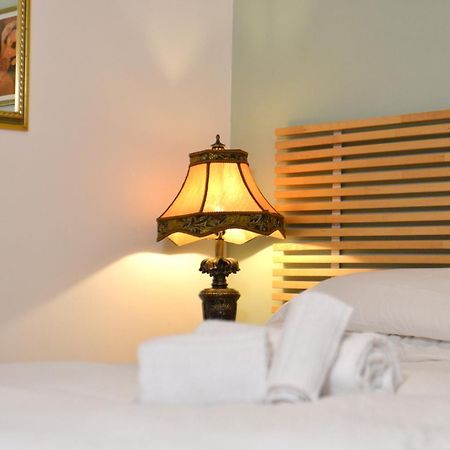 Residenza Del Turista Bed & Breakfast Catania Bagian luar foto
