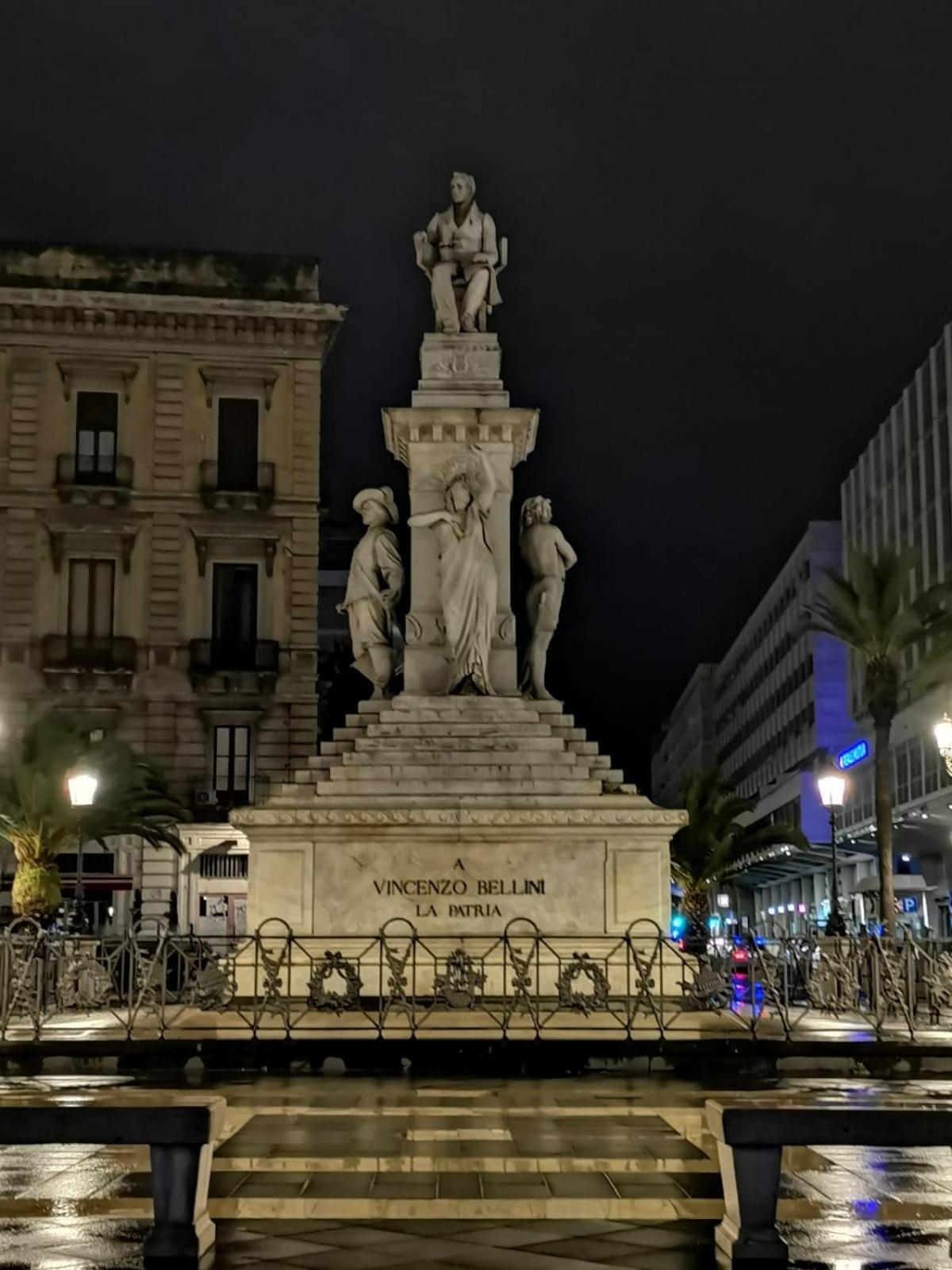 Residenza Del Turista Bed & Breakfast Catania Bagian luar foto
