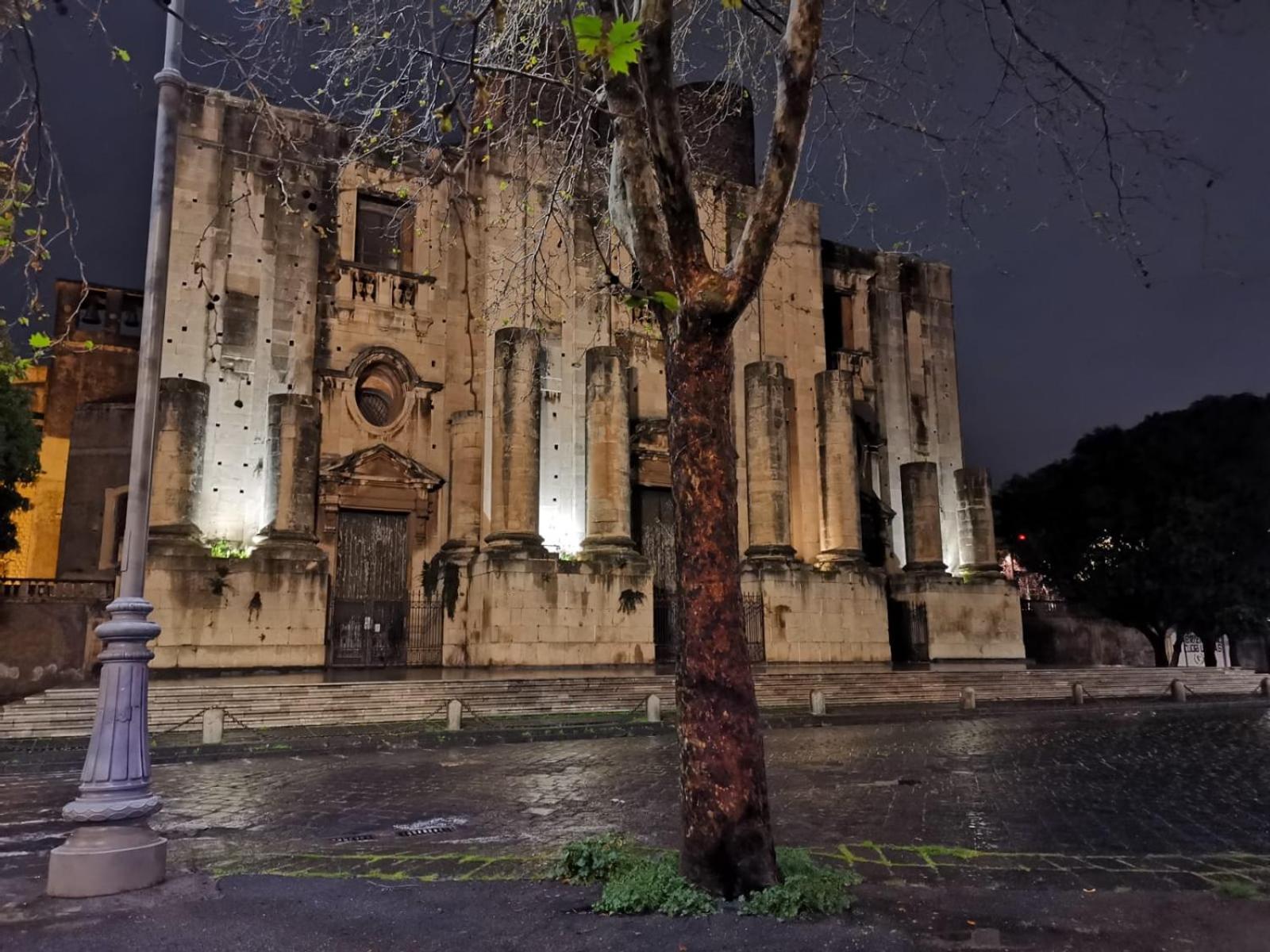 Residenza Del Turista Bed & Breakfast Catania Bagian luar foto