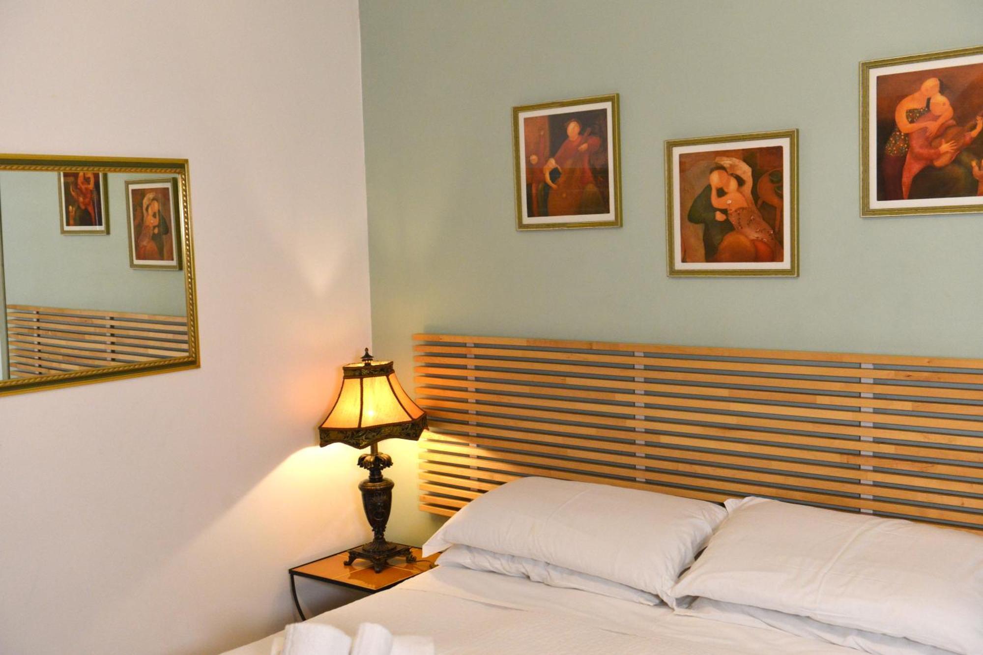 Residenza Del Turista Bed & Breakfast Catania Bagian luar foto